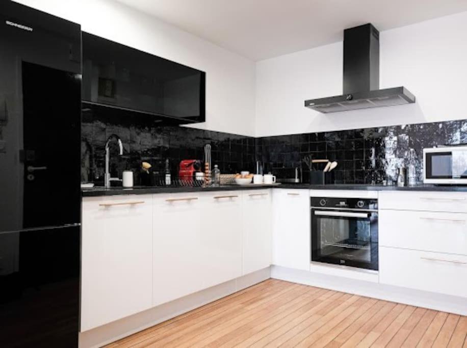 Le Joyau Des Parcs Classe 4 Etoiles Appartement Central Au Calme Avec Terrasse Виши Екстериор снимка