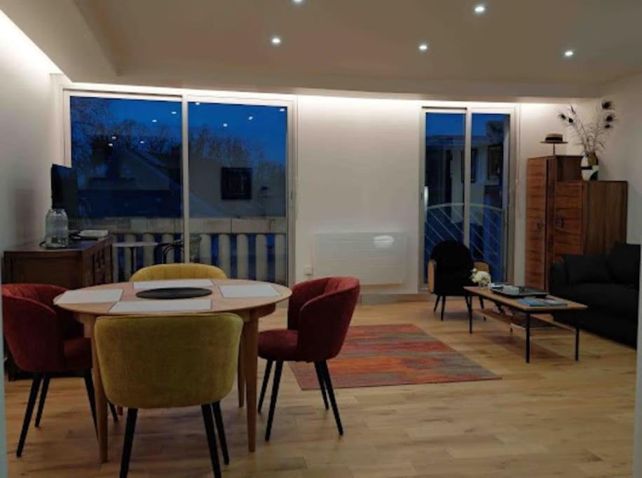 Le Joyau Des Parcs Classe 4 Etoiles Appartement Central Au Calme Avec Terrasse Виши Екстериор снимка